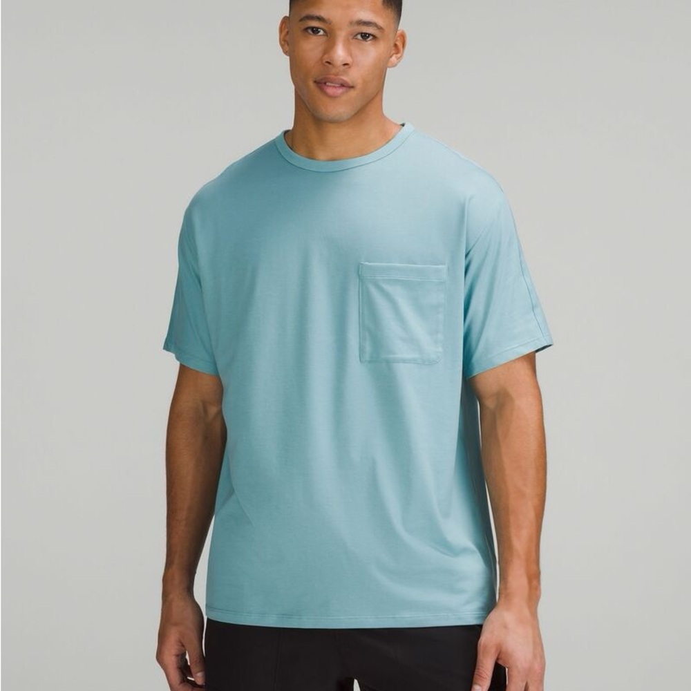 Men’s Lululemon Fundamental Pocket T, Tidal Teal, Size XXL, BRAND NEW